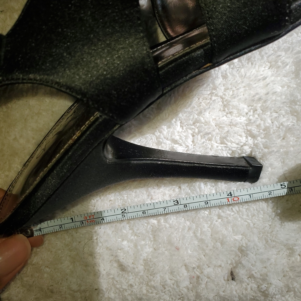 Women's Shoes - Picture 5 of 5